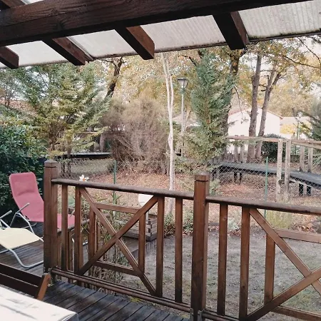 Chalet Hourtin, 3 Pieces, 4 Personnes - Fr-1-648-103 *